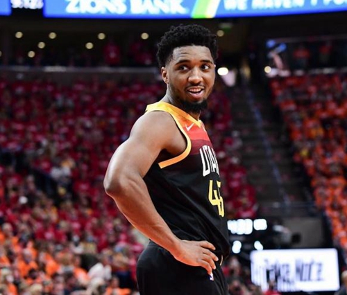 高强度的防 高强度的防