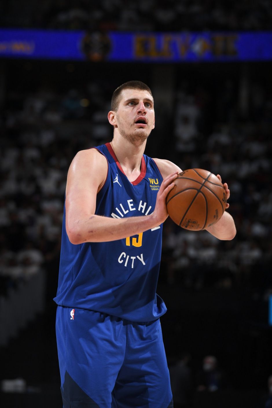 赛中频繁交 赛中频繁交